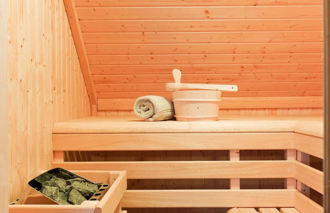 Holiday Home With Sauna and hot tub - Photo 25