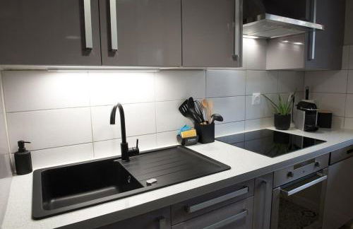 Chez Fany - Superbe appartement en résidence avec parking - Foto 9