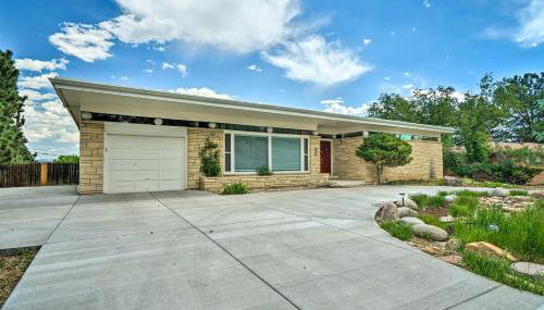 Pet-Friendly CO Springs Home with Koi Pond and Patio - Foto 3