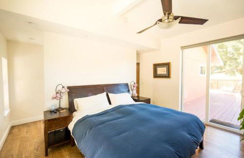 Serene Vineyard Chateau with Pool, Hot Tub, BBQ - Foto 43