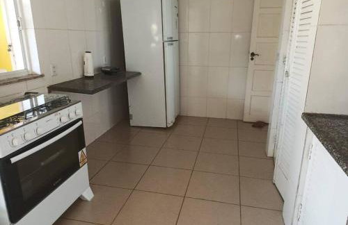 Casa 4 quartos, 2 suítes, piscina e acessibilidade - Frente para a lagoa - Foto 38