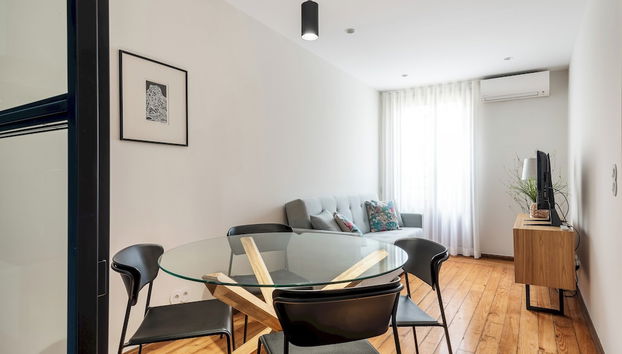 Rivol3 · Stunning 1BR w/ Private Terrace - Foto 2, Interior