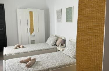 Gran casa cerca de la playa con 3 dormitorios en Pedregalejo - Photo 56