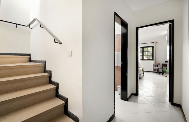 Colina Village - Photo 9