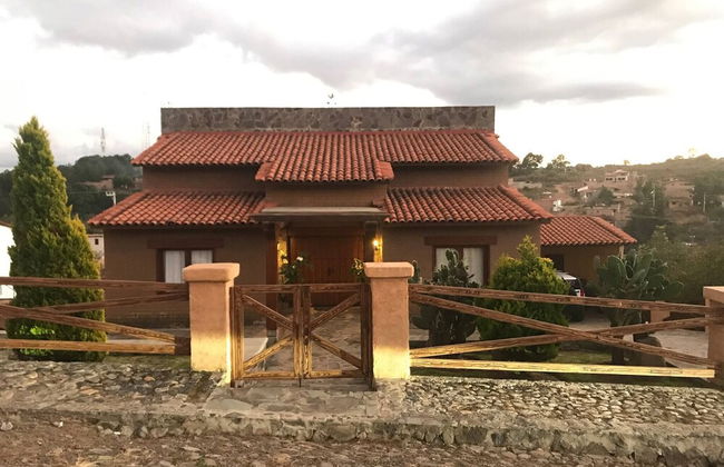 Beautiful Cabin Downtown Tapalpa Oven Mud Barbecue Grill 4 Room 12 ppl TV Wifi - Foto 57