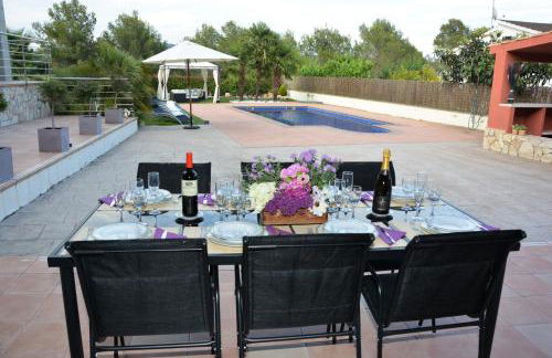 Villa Sitges La Calma 10 minutes drive Sitges 2 minutes walk Garraf Park AC - Photo 22