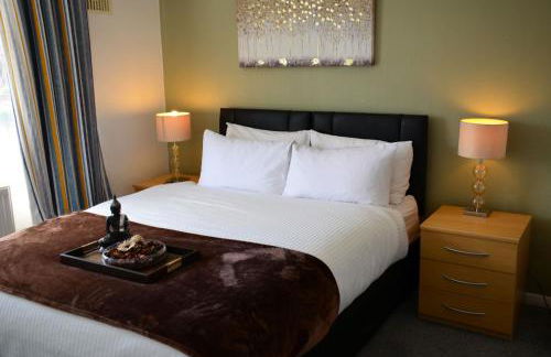 SM Dreams Unlimited Serviced Accommodation- Stanwell-Staines-Heathrow - Foto 36