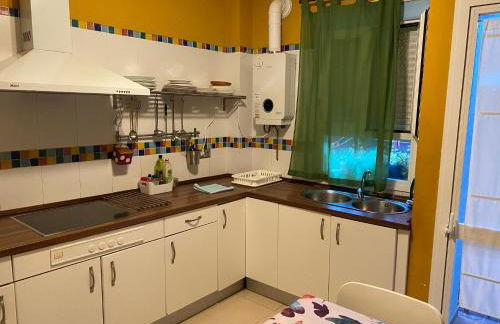 CASTILLEJA , Casa-Apartamento cerca centro Sevilla Wifi Familias Trabajo Garaje - Foto 9