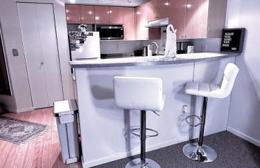 Cozy Downtown Condo Retreat with Space Needle View - Foto 6