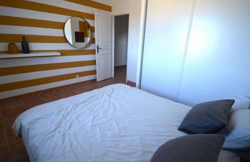 Maison à Saint-Remèze avec Piscine, 8 Pers, Animaux Acceptés, Jardin 2000m² et Studio Indépendant - FR-1-382-201 - Foto 3