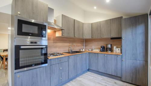 Nice Home In Quettehou With Kitchen - Foto 5