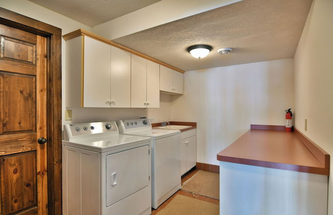 Lumberjack Lodge - Photo 48