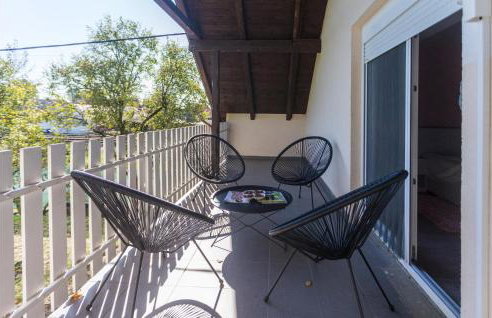 Cozy Home In Donji Andrijevci - Foto 13