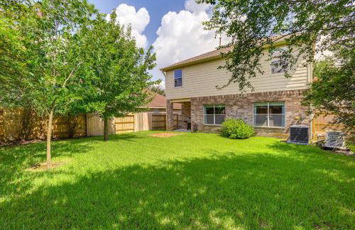 Fish and Hike Pet-Friendly Humble Home with Yard - Foto 25