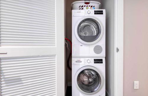 Luxury Apt with Balcony In Seaport - Foto 38