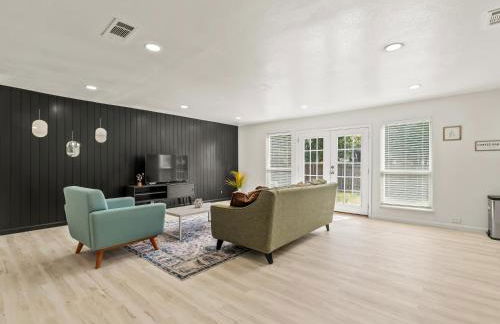 Spacious 4 Bedroom Family Retreat in the Heart of McKinney, TX - Foto 11