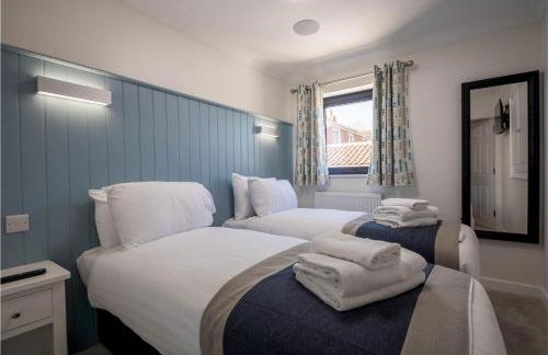 Magnolia House with Hot Tub Park Facilities - Photo 10