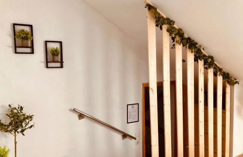 Moderne Dachgeschosswohnung an der Donau - Foto 4