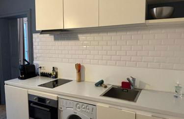 Grand F1 Centre Historique Ecusson 10Min Comédie - Foto 4