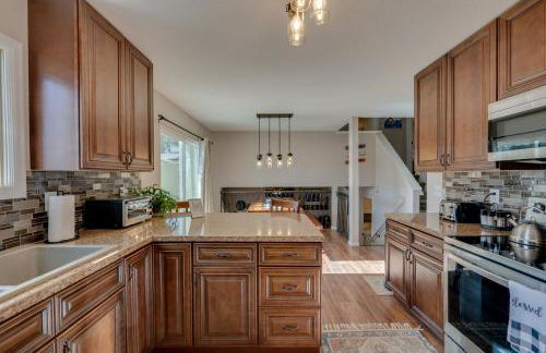 Loveland Home with Private Hot Tub and Wood Fireplace! - Foto 10