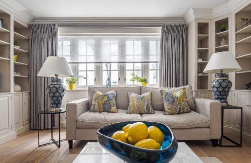 Luxurious Mews 4Bd House Balcony & Garage - Foto 1