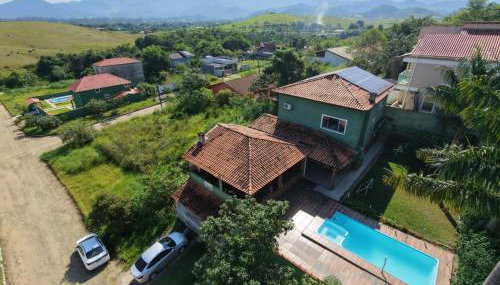 Casa familiar com piscina Penedo RJ - Foto 4