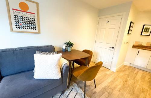 Stylish apartment 1 min to town centre and harbour - Foto 14