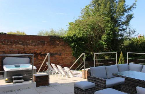 Our House Collective - Luxury Stay in Lincoln City Centre, Hot tub, Sleeps 16 - Foto 9