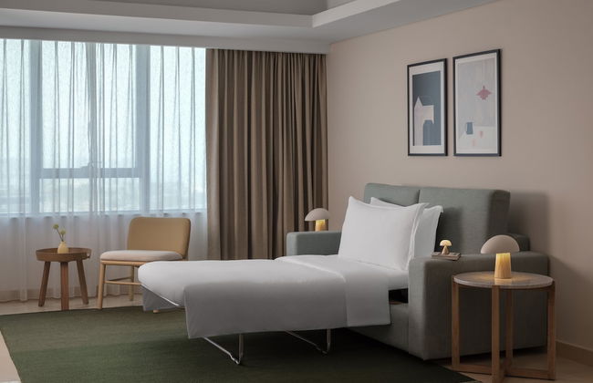 Staybridge Suites Dubai Internet City by IHG - Photo 20