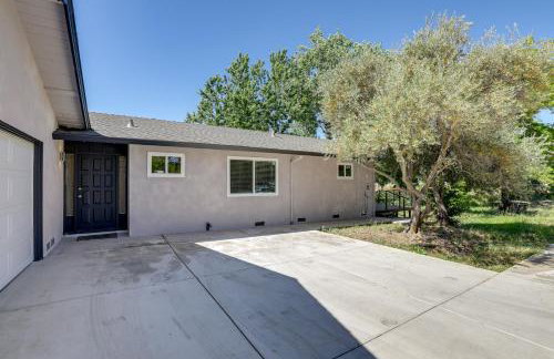 4 Mi to Folsom Lake Modern Home with Patio! - Foto 24