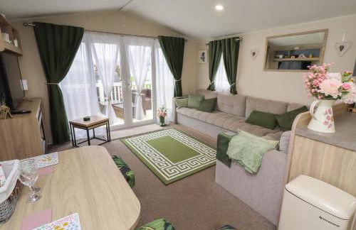 Homeslea 33 Millennium Gardens - Photo 7