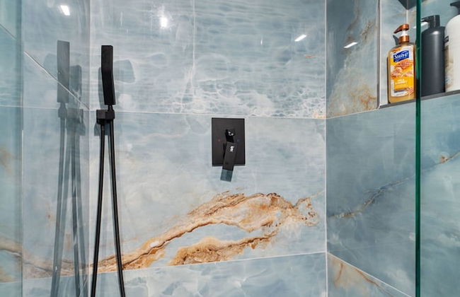 Family Home w Pool-hot Tub-large Yard-pool Table - Photo 29