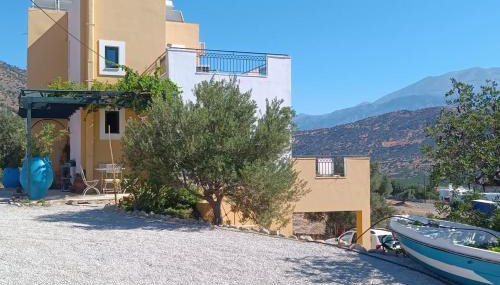 Το σπίτι που σε ταξιδεύει (The dream boat house). - Foto 3