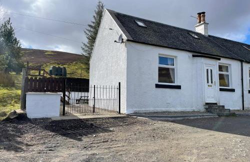 Rowan Cottage Wanlockhead Dumfries & Galloway - Photo 1