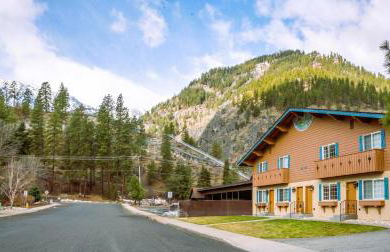 Luxe Bavarian Retreat - in Town with Hot Tub - Foto 1