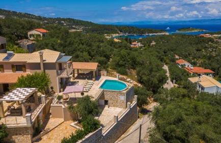 Villa Ozias a modern,spacious, swimmig pool villa. - Foto 2