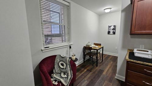 Cozy King Bed Stay at the Historic Inman - 201 - Foto 5