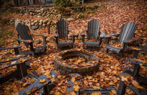 Cozy A-FrameKing BedSkiFire PitSchuss - Foto 13