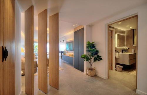 Cannes Luxury Rental - Stunning sea front apartment - Foto 13