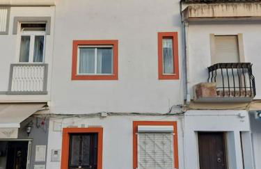 Semi-detached house in the historic center - Lagos - Foto 26