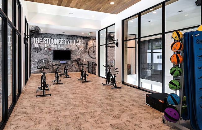 Corporate Suite Shoppe - Foto 9