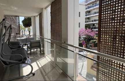 SOLIMAR 10 SALOU Solo FAMILIAS con Parking y piscina - Foto 11