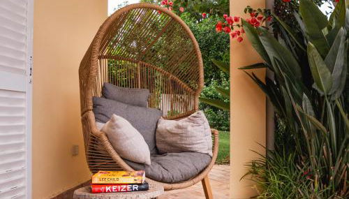 Beach villa Casa de Amanhã 450 mts to the beach with beautiful garden and heated saltwater pool - Foto 5, Garden