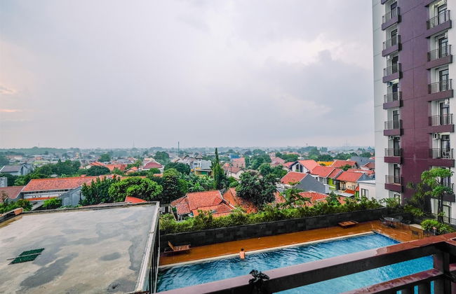 Comfortable and Minimalist Studio at Dave Apartment - Photo 14