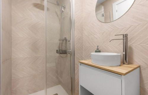 Serene Urban Retreat with AC and Wifi - Foto 29