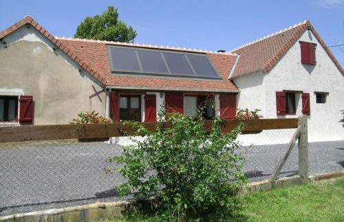 Gîte Indépendant Près de Le PAL avec Wifi et Animaux Acceptés - FR-1-489-51 - Foto 1