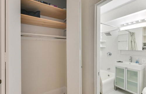 Walk to Boston Common Bright Apt with Rooftop Deck - Foto 16