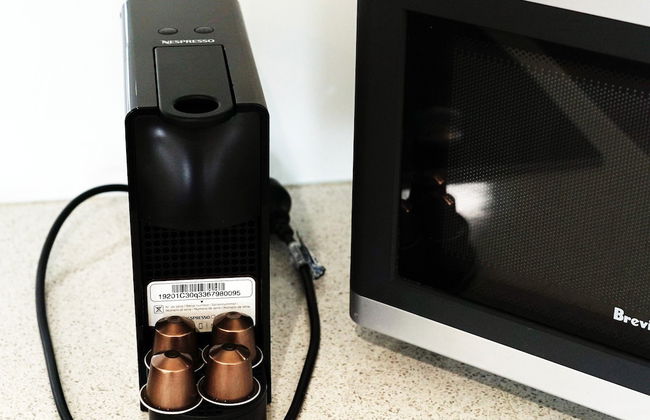 Captains Cove Resort - Waterfront Apartment - Photo 7