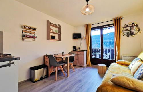 Appartement Lélex - 4 personnes - pied des pistes - vue montagne - Foto 6