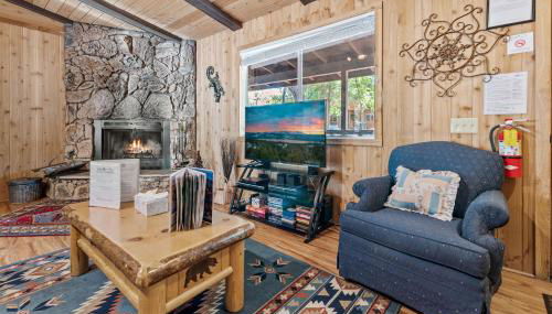 Granny's Love Shack - TRANQUIL RETREAT STEPS AWAY FROM THE NATIONAL FOREST! - Foto 5